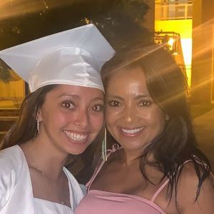 Meet your Posher, Jenn